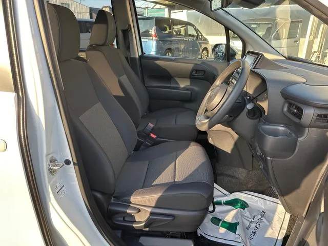 Toyota SIENTA HYBRID X 2024 — миниатюра 3
