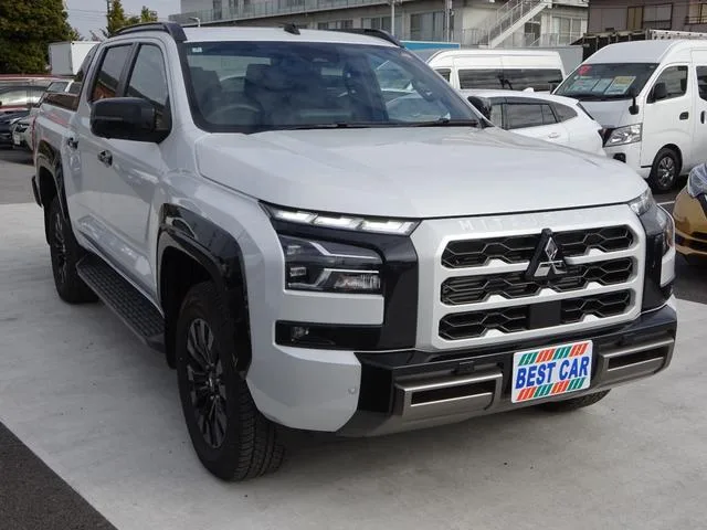 Mitsubishi TRITON GSR 2025 — миниатюра 2