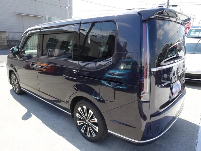 Honda STEPWAGON E:HEV SPADA PREMIUM LINE 2025 — миниатюра 5