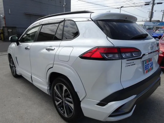 Toyota CorollaCross HYBRID Z 2025 — миниатюра 5