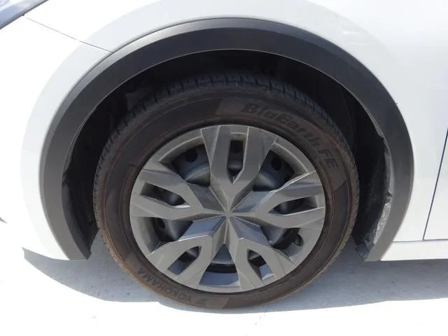 Toyota Prius X 2023 — миниатюра 5
