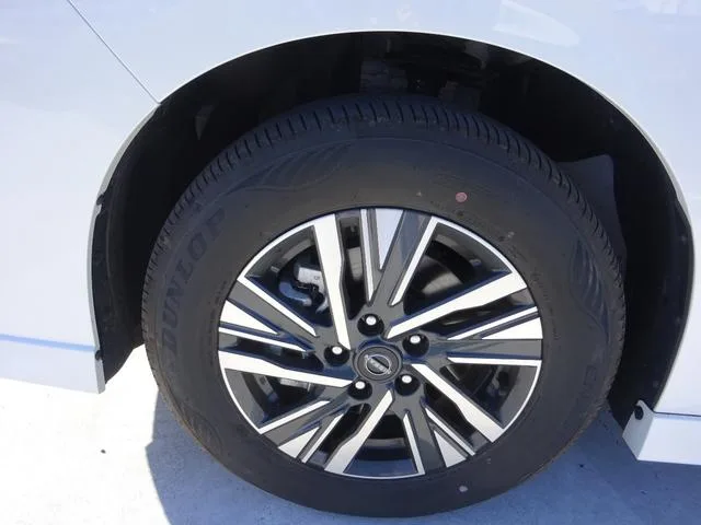 Nissan SERENA E-POWER HIGHWAY STAR V 2025 — миниатюра 5