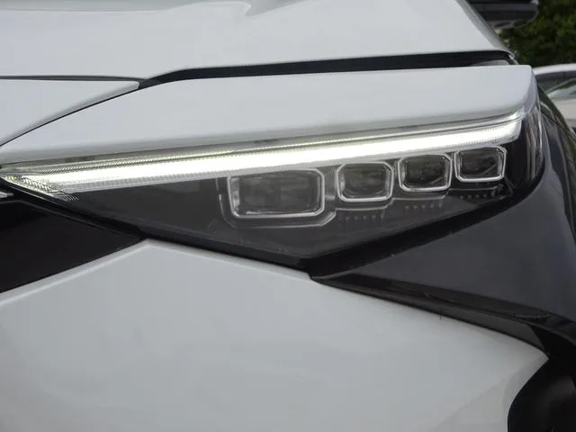 Toyota Bz4X Z 2024 — миниатюра 3