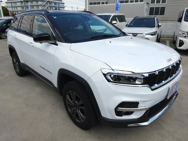 Chrysler Jeep JEEP COMMANDER LIMITED 2023 — миниатюра 4