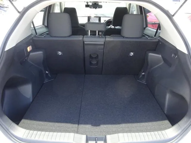 Toyota YARIS CROSS HYBRID G 2023 — миниатюра 4
