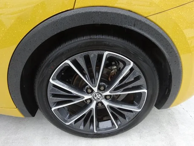 Toyota Prius G 2023 — миниатюра 3