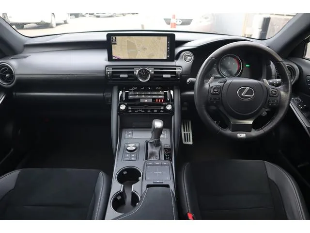 Lexus IS IS300H F SPORT MODE BLACK III 2023 — миниатюра 3