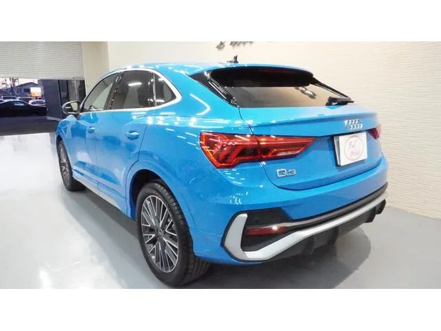 Audi Q3 SPORTBACK 35 TFSI S LINE 2023 — миниатюра 2