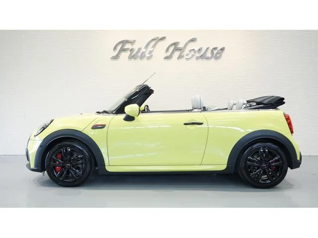 MINI MINI JOHN COOPER WORKS CONVERTIBLE JOHN COOPER WORKS TRIM 2023 — миниатюра 5