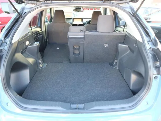 Toyota YARIS CROSS HYBRID G 2023 — миниатюра 5