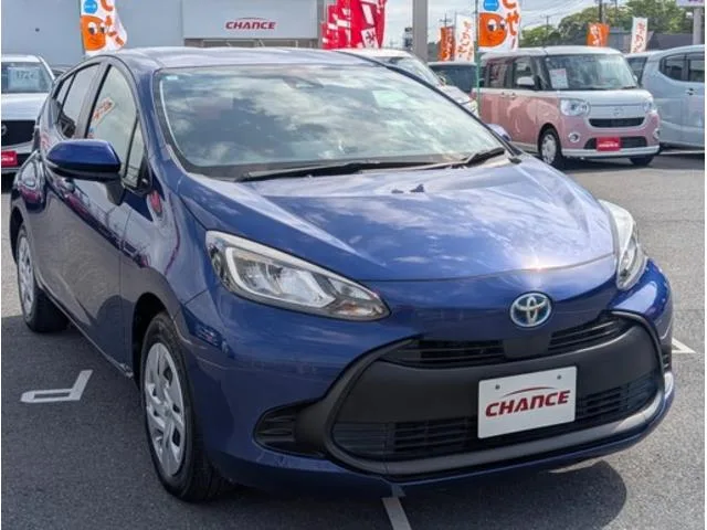 Toyota AQUA X 2023 — миниатюра 2
