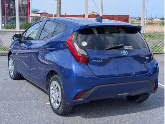 Toyota AQUA X 2023 — миниатюра 3