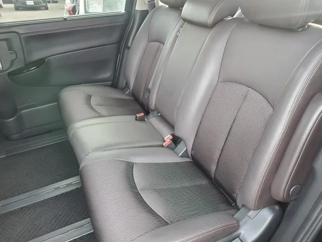 Nissan ELGRAND 250HIGHWAY STAR S 2022 — миниатюра 4