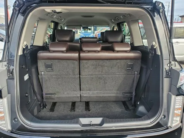 Nissan ELGRAND 250HIGHWAY STAR S 2022 — миниатюра 5