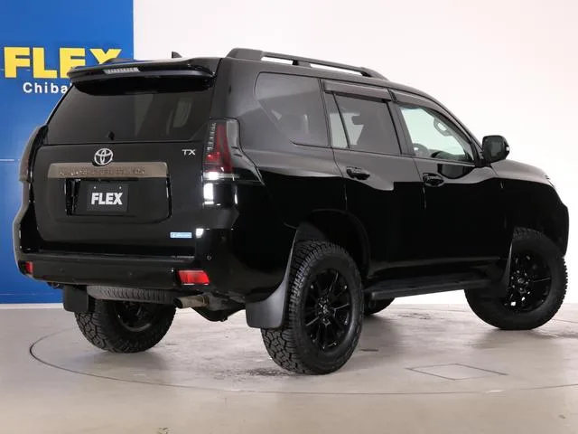 Toyota LAND CRUISER PRADO TX L PACKAGE 70TH ANNIVERSARY LIMITED 2022 — миниатюра 2