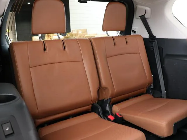 Toyota LAND CRUISER PRADO TX L PACKAGE 70TH ANNIVERSARY LIMITED 2022 — миниатюра 4