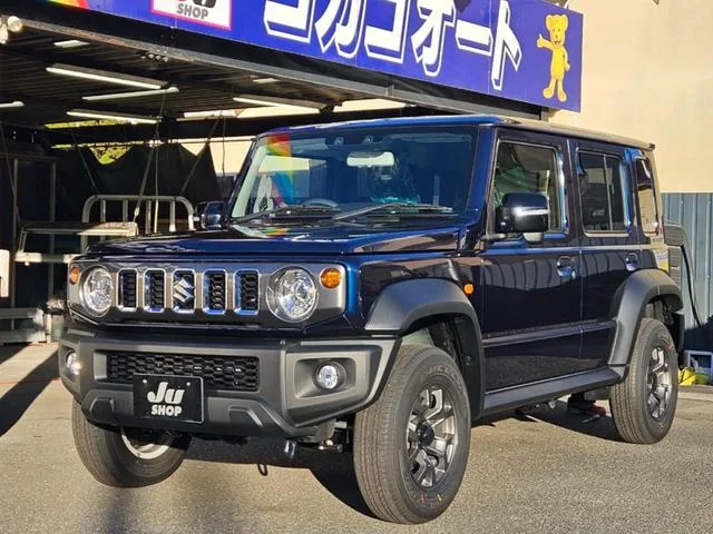 Suzuki JIMNY NOMADE FC 2025 — фото 1, купить с доставкой в Москву