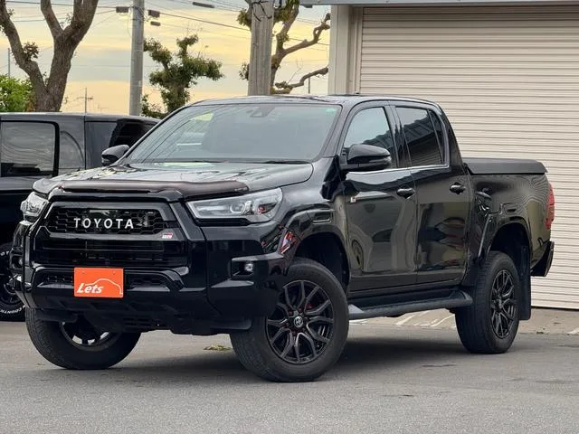 Toyota HILUX Z GR SPORT 2022 — фото 1, купить с доставкой в Москву