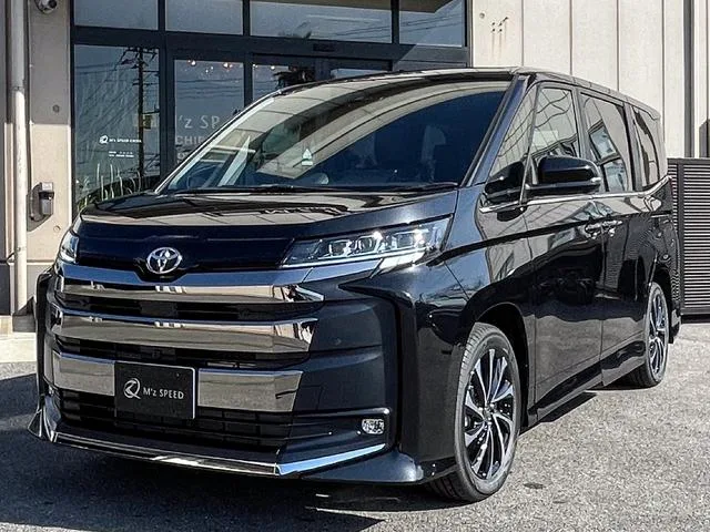 Toyota NOAH HYBRID S-Z 2026 — фото 1, купить с доставкой в Москву