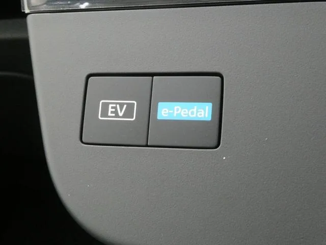 Nissan SERENA E-POWER HIGHWAY STAR V 2025 — миниатюра 4