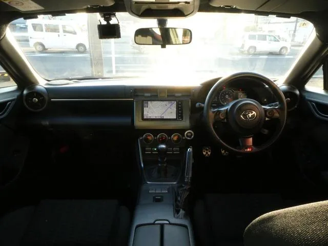 Toyota GR86 SZ 2022 — миниатюра 2