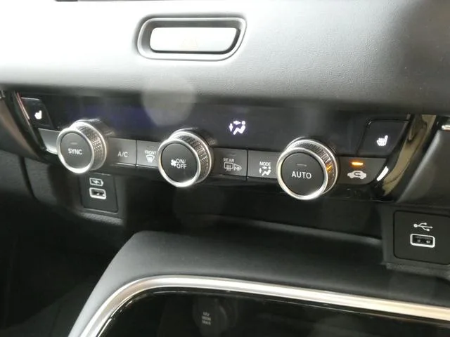 Honda VEZEL E:HEV Z 2024 — миниатюра 3