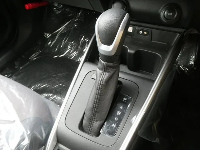 Suzuki FRONX BASE GRADE 2026 — миниатюра 2