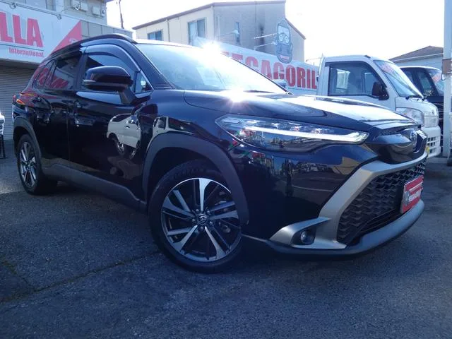Toyota CorollaCross HYBRID Z 2023 — миниатюра 3