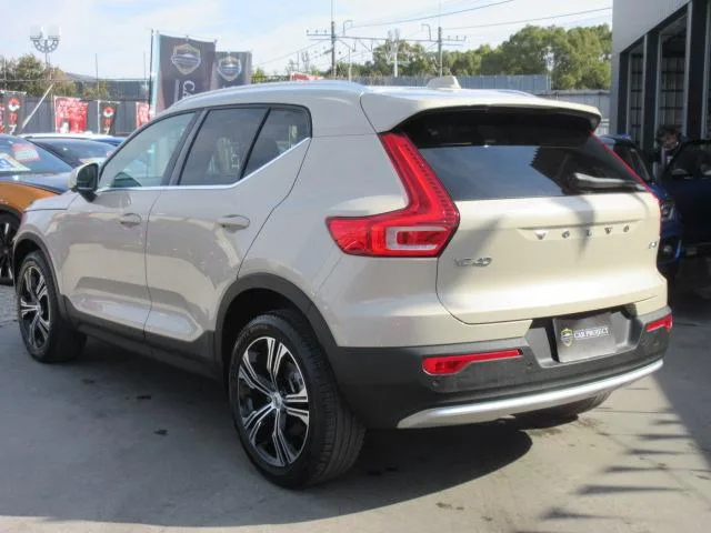 Volvo XC40 ULTRA B4 AWD 2024 — миниатюра 4