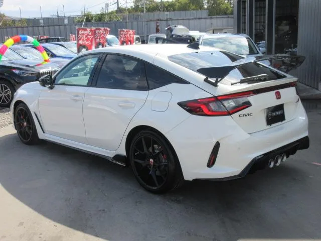 Honda CIVIC TYPE R 2025 — миниатюра 4