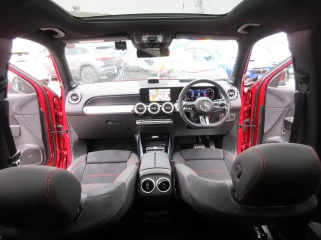Mercedes-Benz GLB-Class GLB200D 4MATIC AMG LINE PACKAGE 2024 — миниатюра 3