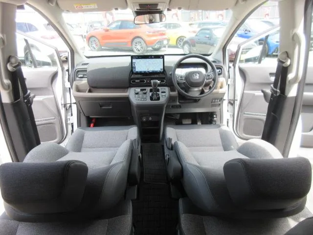 Honda FREED E:HEV AIR EX 2025 — миниатюра 2