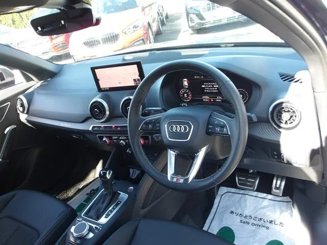 Audi SQ2 BASE GRADE 2023 — миниатюра 4