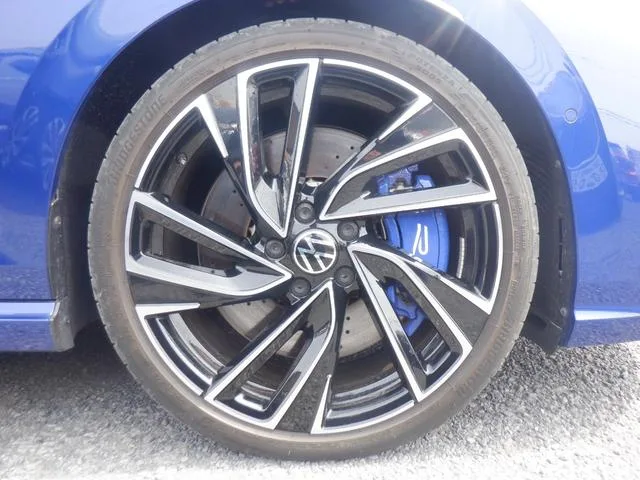 Volkswagen GOLF R TSI 4MOTION 2022 — миниатюра 5
