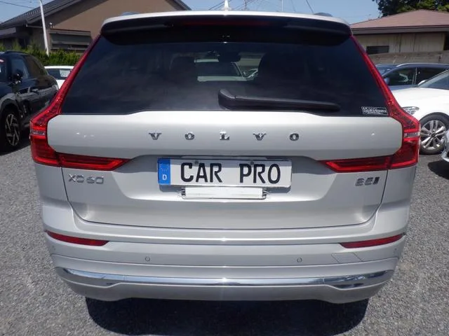 Volvo XC60 ULTIMATE B5 AWD 2023 — миниатюра 2