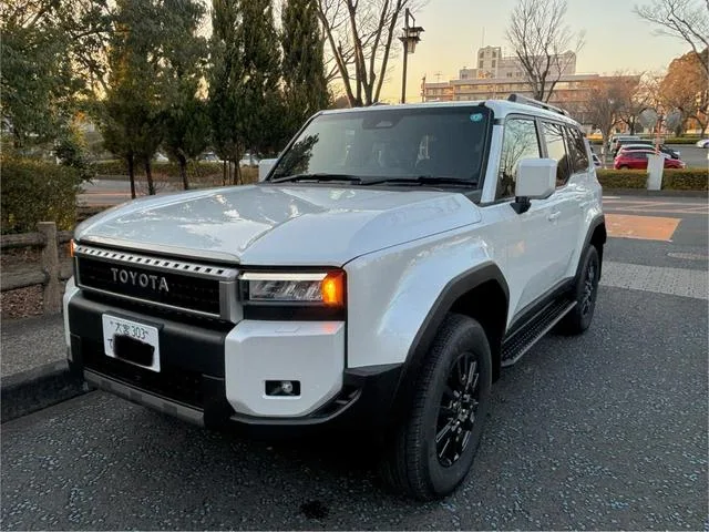 Toyota LAND CRUISER 250 VX 2026 — фото 1, купить с доставкой в Москву
