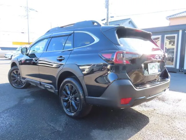 Subaru LEGACY OUTBACK BLACK SELECTION 2025 — миниатюра 5