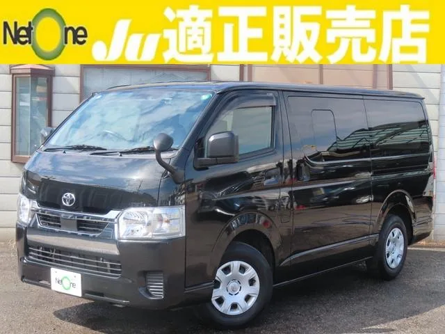 Toyota HIACE VAN DX GL PACKAGE 2023 — фото 1, купить с доставкой в Москву