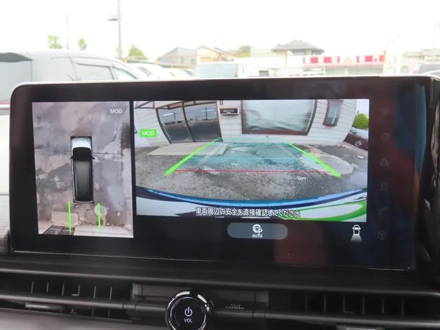 Nissan SERENA E-POWER LUXION 2023 — миниатюра 2