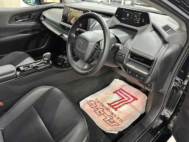 Toyota PRIUS Z 2023 — миниатюра 2