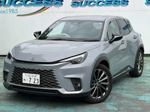 Lexus LBX 2025 купить в Москве