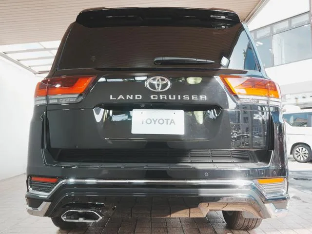 Toyota LAND CRUISER ZX 2023 — миниатюра 4