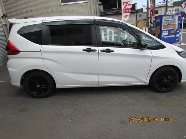 Honda FREED G BLACK STYLE 2022 — миниатюра 2