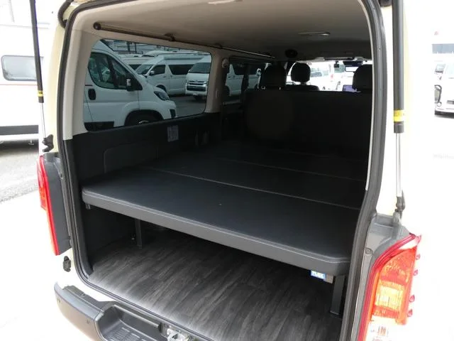 Toyota HIACE VAN 2022 — миниатюра 2