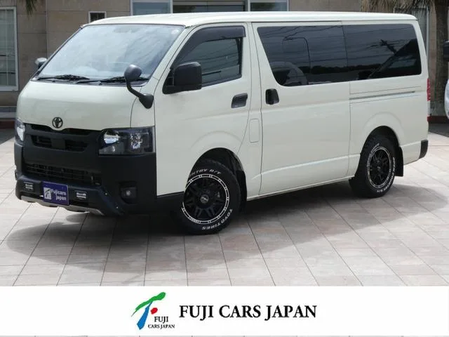 Toyota HIACE VAN 2022 — фото 1, купить с доставкой в Москву