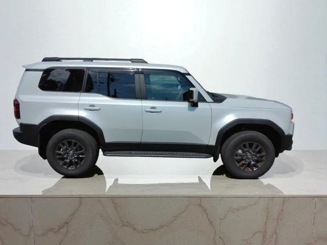 Toyota LAND CRUISER 250 VX 2024 — миниатюра 2