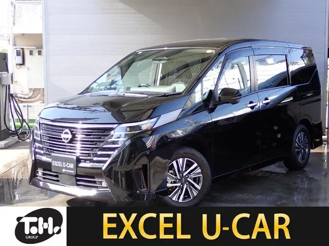 Nissan SERENA E-POWER LUXION 2023 — фото 1, купить с доставкой в Москву
