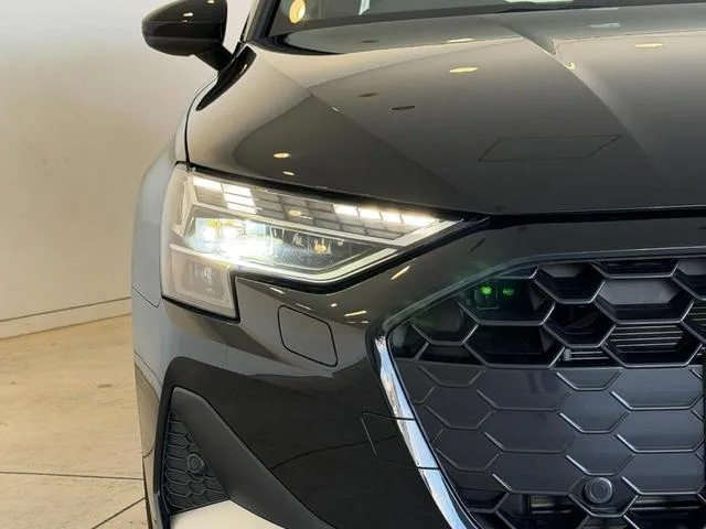 Audi A3 SPORTBACK 30 TFSI ADVANCED 2025 — миниатюра 2