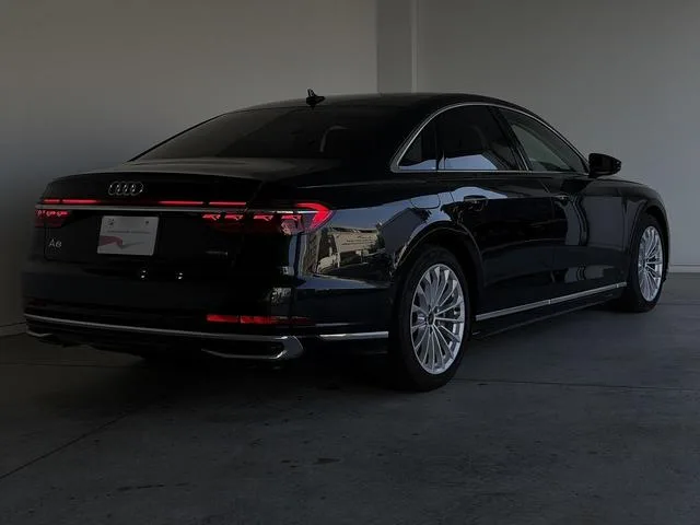 Audi A8 55TFSI QUATTRO 2023 — миниатюра 5