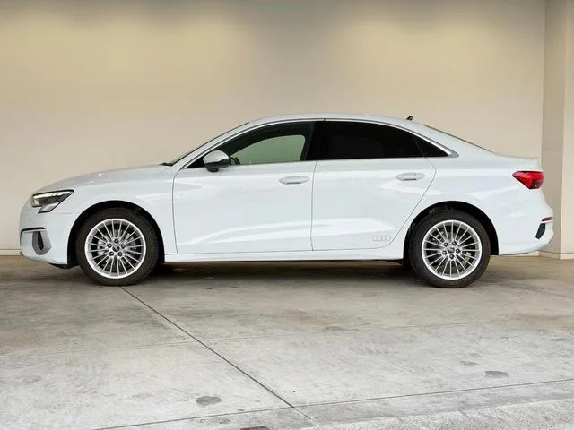 Audi A3 SEDAN 30 TFSI ADVANCED 2023 — миниатюра 3